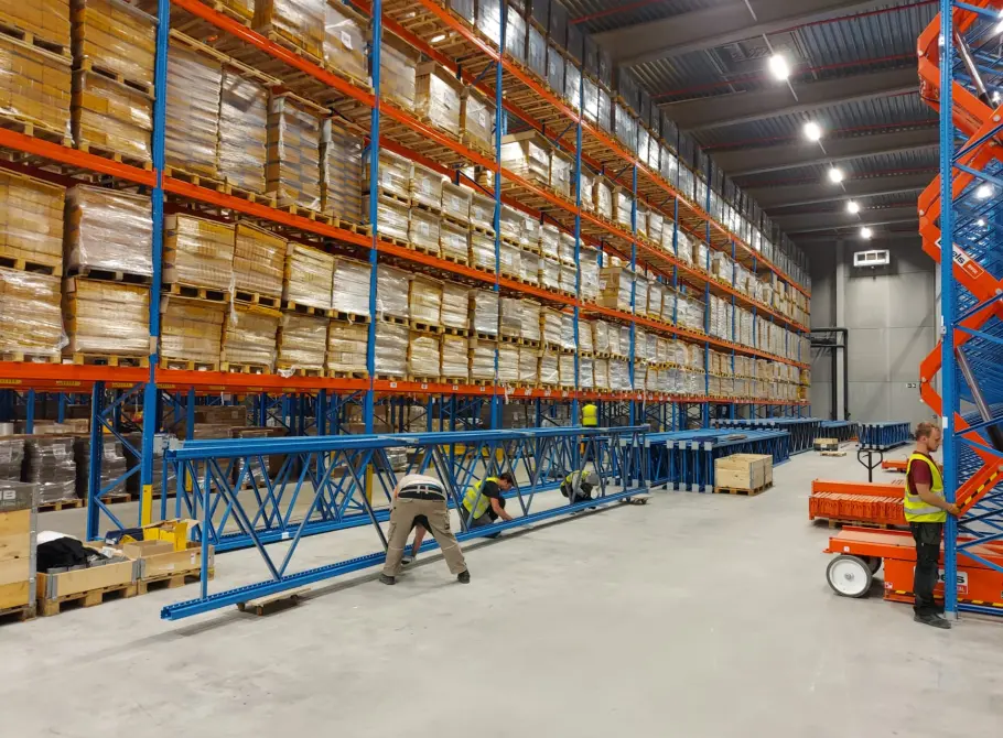 Moving <span>static storage systems</span>