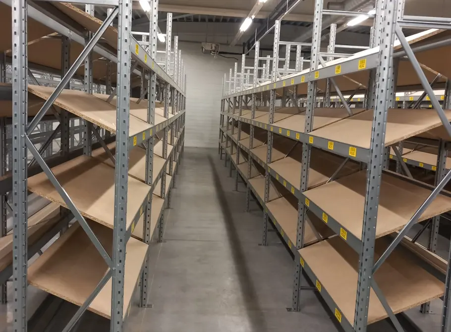 Features of our wide racking systems