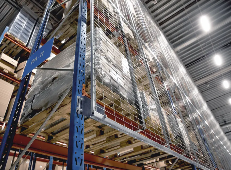 What do you use a mesh wall in the warehouse for?