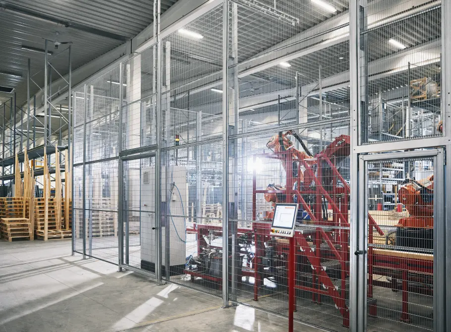 The benefits of mesh walls?